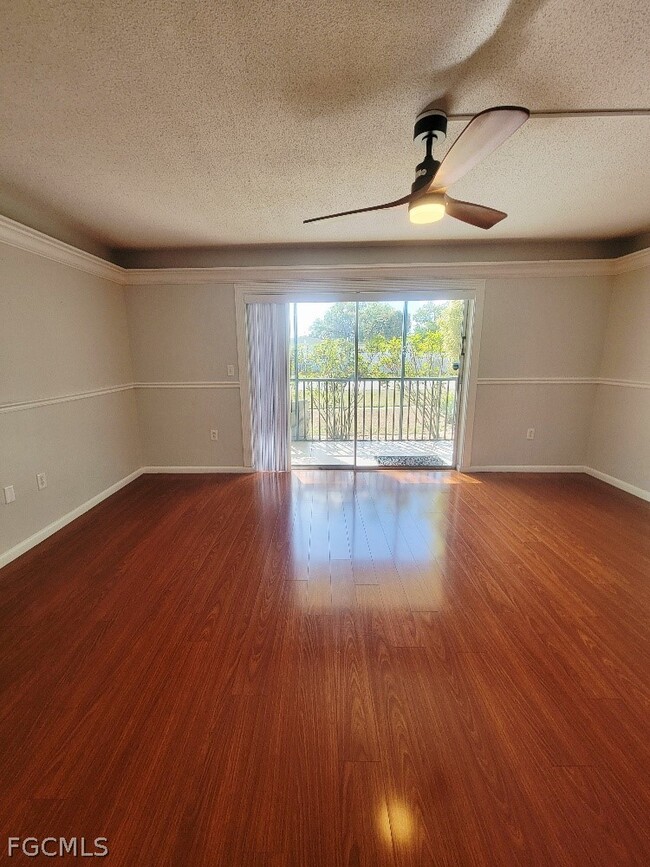 Building Photo - 1372 Archer St