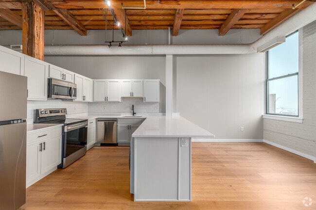 A8 - 1BR, 1BA - 710SF - Living Room - Shorehaus Lofts