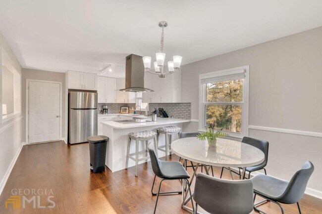 Foto del edificio - 3099 Nursery Rd SE
