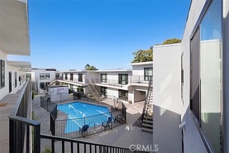 Building Photo - 6679 Linda Vista Rd