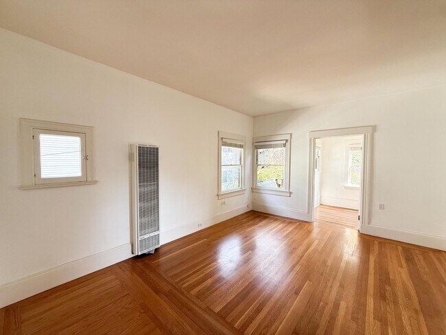 Foto del edificio - 2208 Ward St