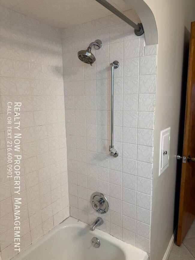 Foto del edificio - 6166 Wareham Dr