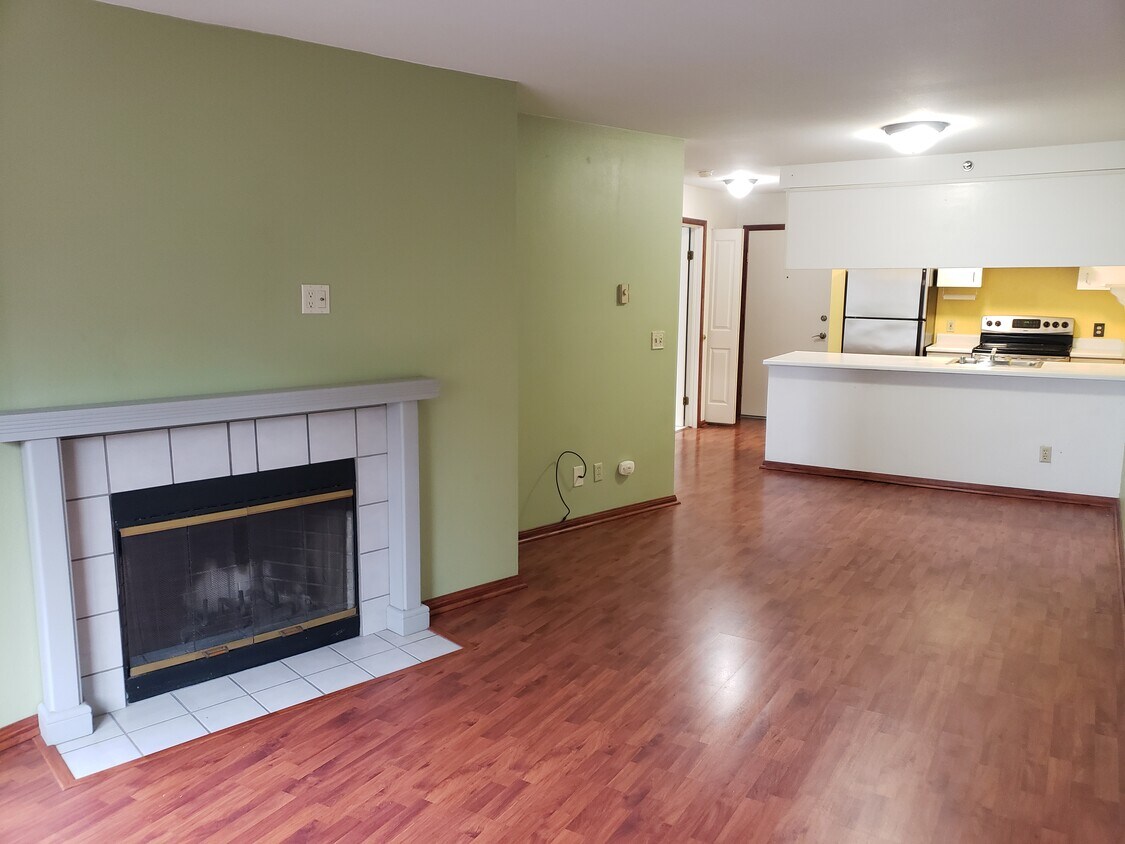 Primary Photo - 769 Hayes Street
