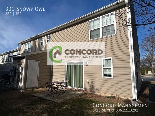 Foto del edificio - 301 Snowy Owl Ct