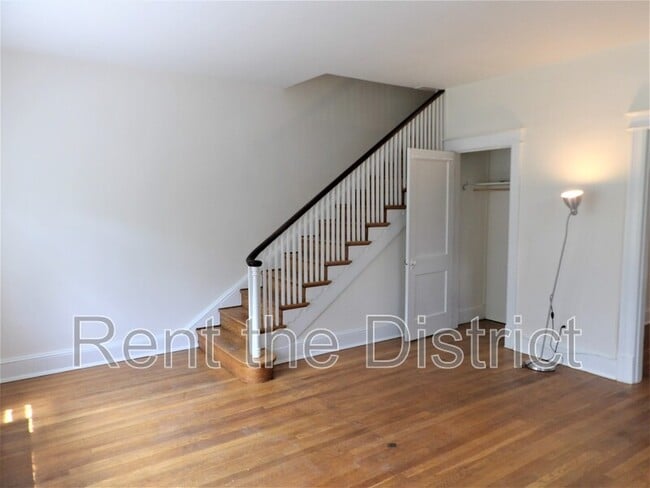 Building Photo - 4433 Fessenden St NW