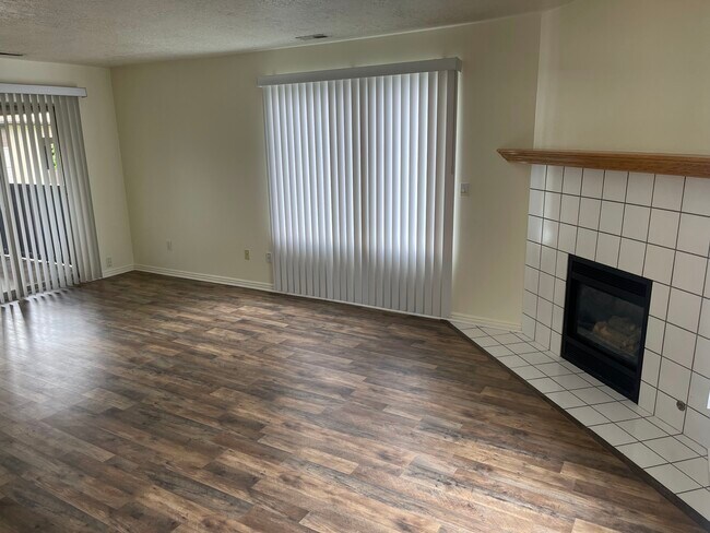 Building Photo - 9213 Jefferson Cove