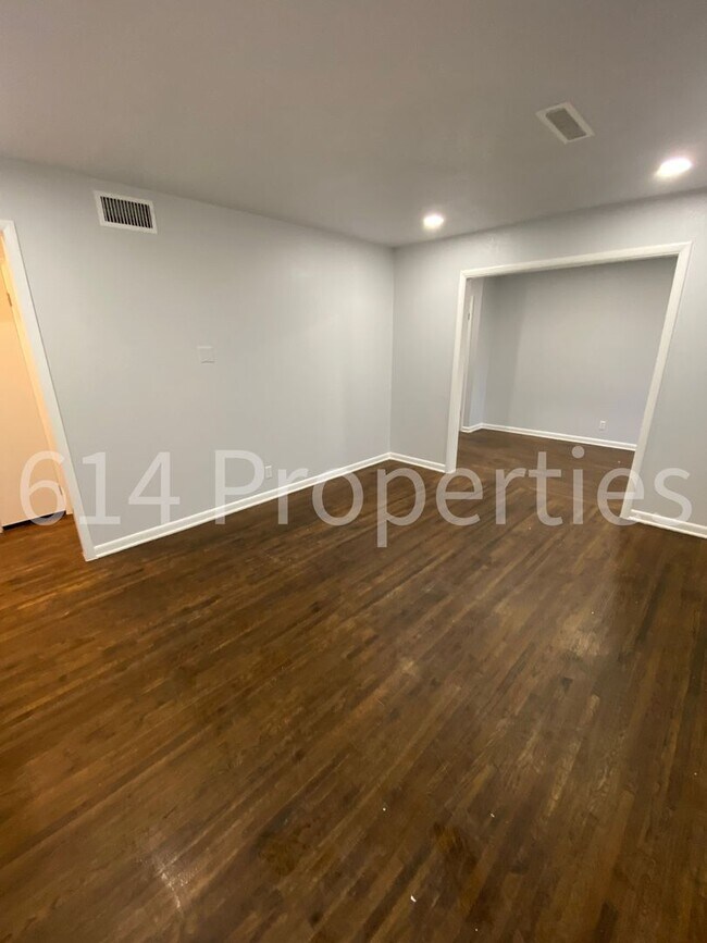 Foto del edificio - 4960 N Trenton Ave