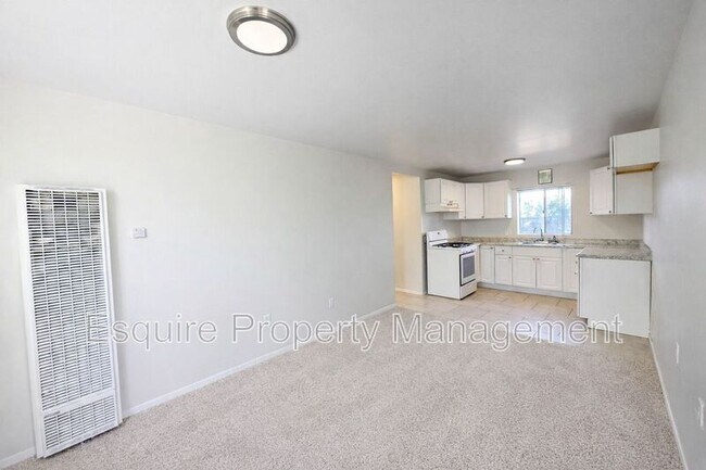 Foto del edificio - 264 Johnson Rd