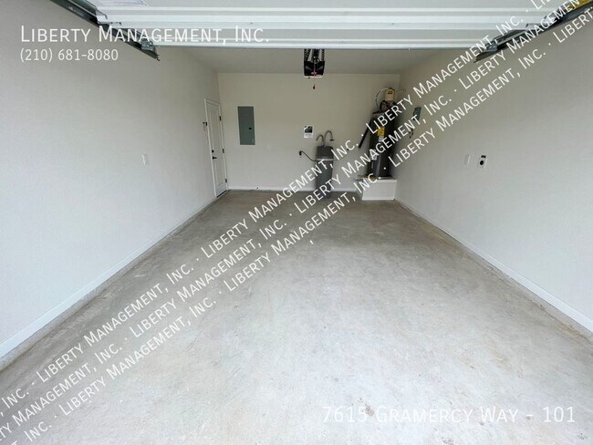 Building Photo - Brand New 3 Bed 2.5 Bath home in a Gated C...