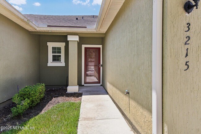 Foto del edificio - 3215 Chestnut Ridge Way