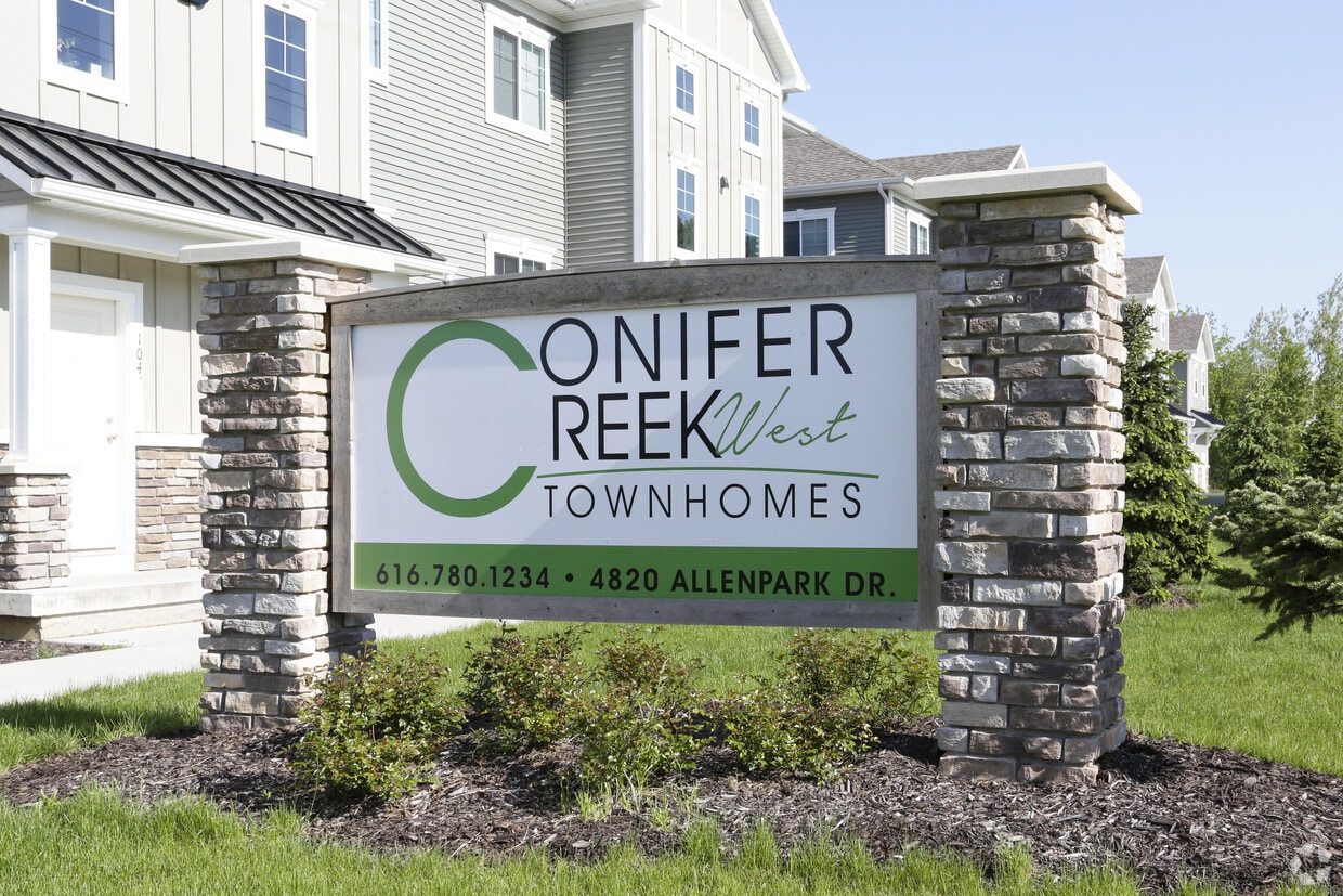 Conifer Creek Townhomes 11378 48th Ave Allendale, MI Apartments for