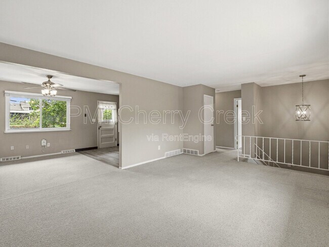 Foto del edificio - 766 W Davies Way