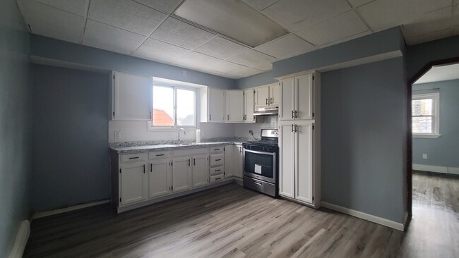 Building Photo - 6108 Durham Ave