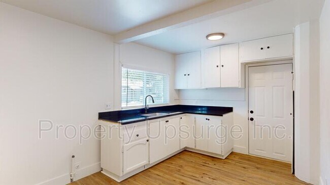 Foto del edificio - 1885 3rd St