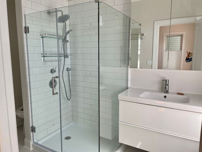 Foto del edificio - Great 2 Bedroom 2 Bath available 09/01/2026