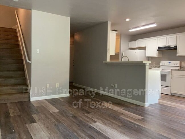 Foto del edificio - 246 Marvin Cove