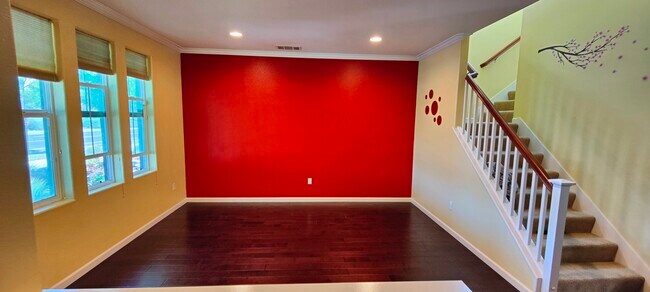 Formal Living Room - 2440 Homer Ln