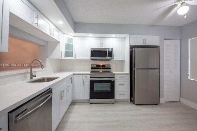 Foto del edificio - 1200 SW 137th Ave