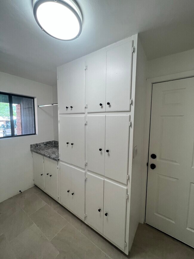 Foto del edificio - 7746 E Hampton St