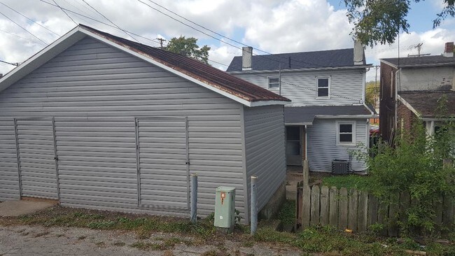 Foto del edificio - 432 S 2nd St