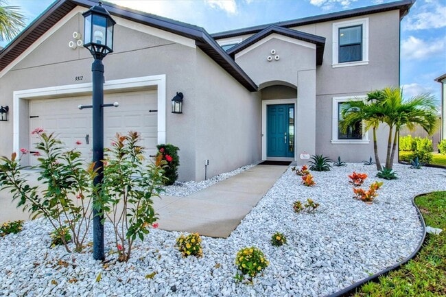 Building Photo - 9312 Tequila Sunrise Dr