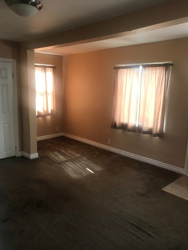 Foto del edificio - Small 1 bedroom unit