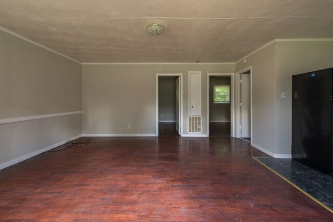Building Photo - "Charming 2-Bed Condo Retreat in Lincolnton – Cozy 975 Sq. Ft. Haven!"