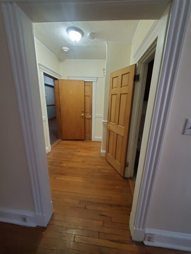 Building Photo - 360 Riverway