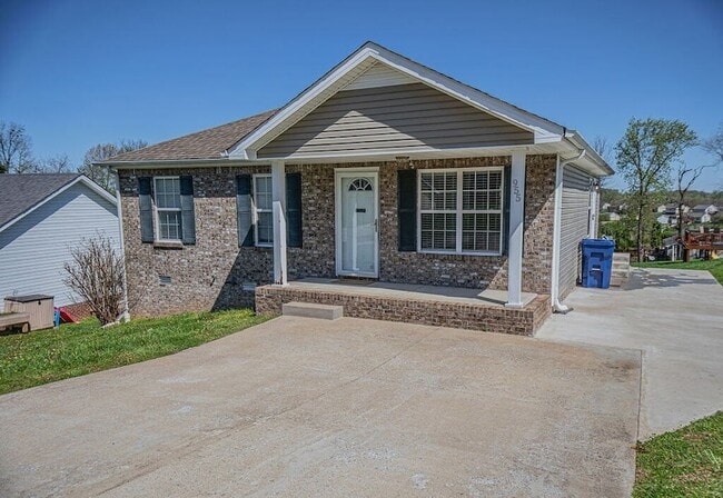 Building Photo - 955 Russet Dr