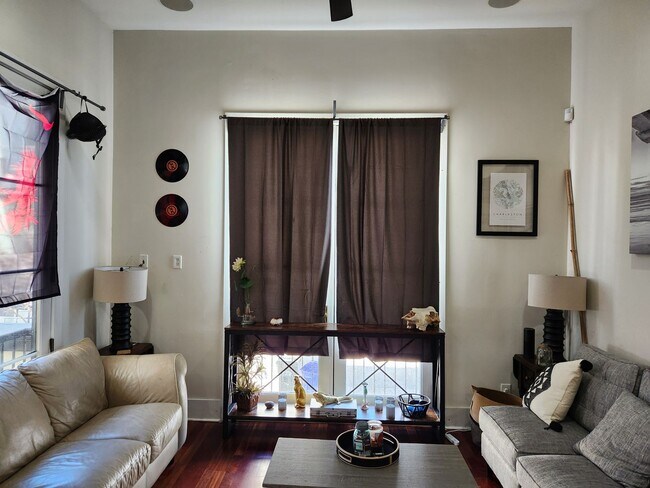 Foto del edificio - Downtown Rental