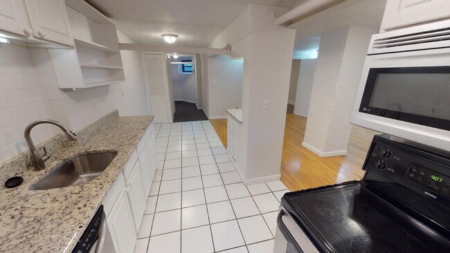 Foto del edificio - 83 Pleasant St