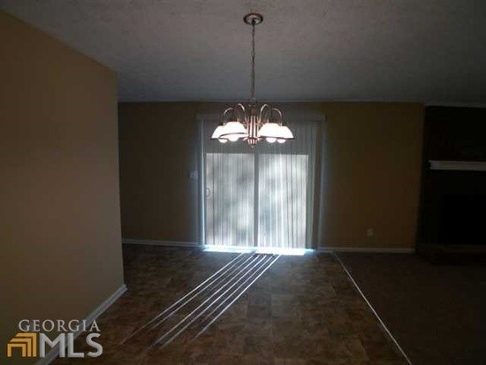 Building Photo - 43 Country Square Way