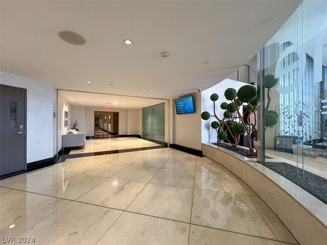 Foto del edificio - 8255 S Las Vegas Blvd