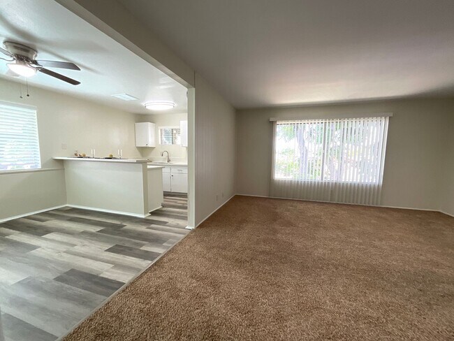 Foto del edificio - 2254 W Colchester Dr