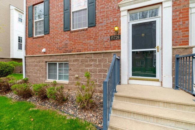 Foto del edificio - 15726 Frisian Ln