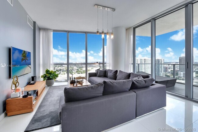 Foto del edificio - 1100 Biscayne Blvd