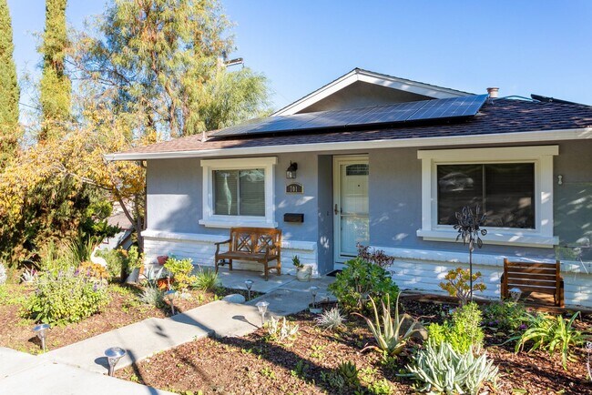 Foto del edificio - Beautiful Home In Martinez Hills