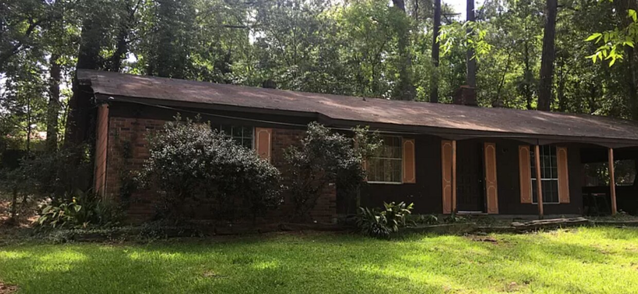 1740 Southhaven Cir, Jackson, MS 39204 House Rental in Jackson, MS