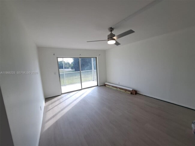 Building Photo - 5100 SW 90th Ave