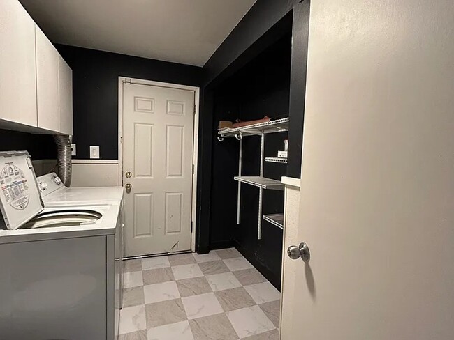 Building Photo - Charming 3-Bedroom Rambler in Seatac Avail...
