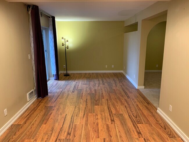 Open 1 bedroom layout, walkout to patio - 330 W Olympic Pl