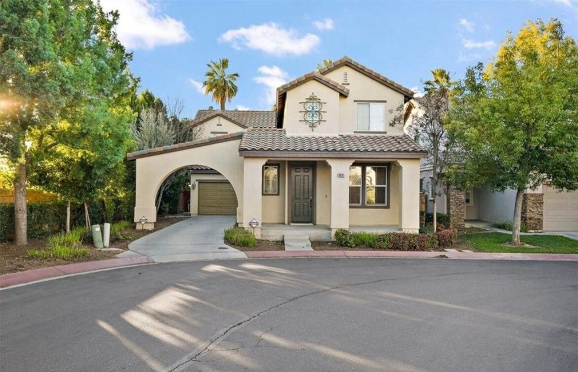 Primary Photo - 4591 Sandano St