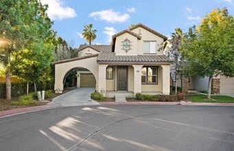 Building Photo - 4591 Sandano St