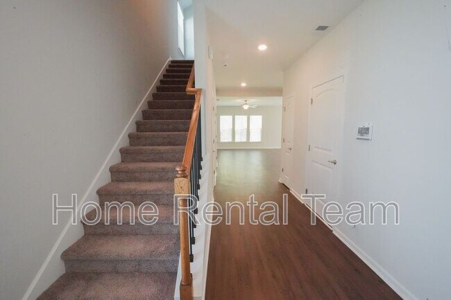 Building Photo - 12 Cantata Cir