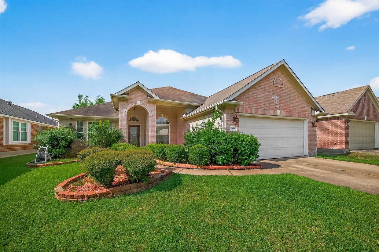 Primary Photo - 9511 Mankay Ln