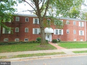Building Photo - 1400 N Kenilworth St