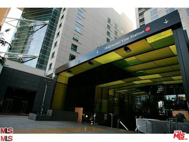 Foto del edificio - 6250 Hollywood Blvd