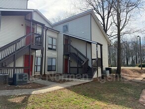 Building Photo - 4617 Sharon Chase Dr