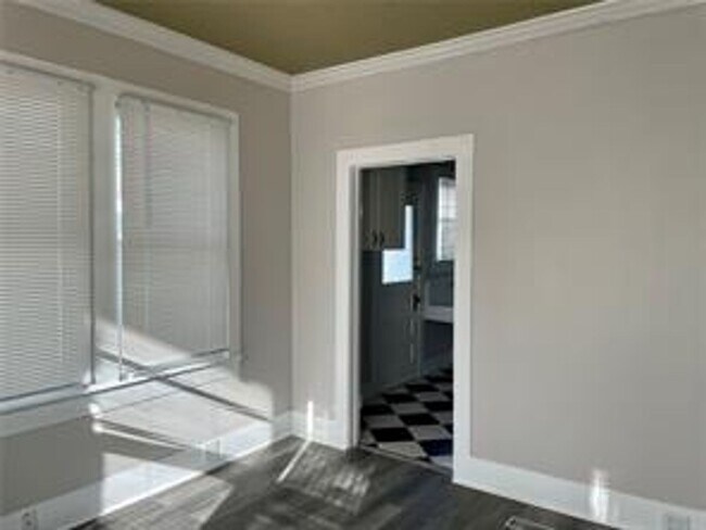 Building Photo - 2 Bedroom / 1 Bath Sanford Apartment Avail...