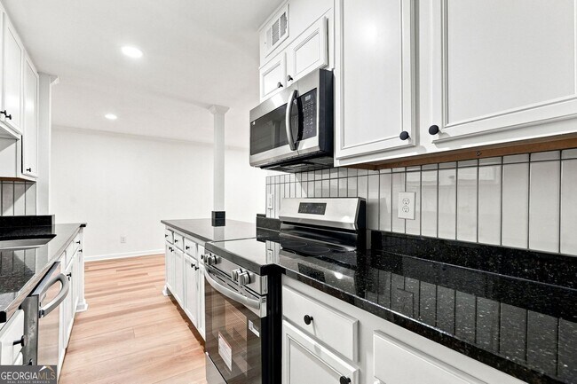 Foto del edificio - 5095 Roswell Rd NE